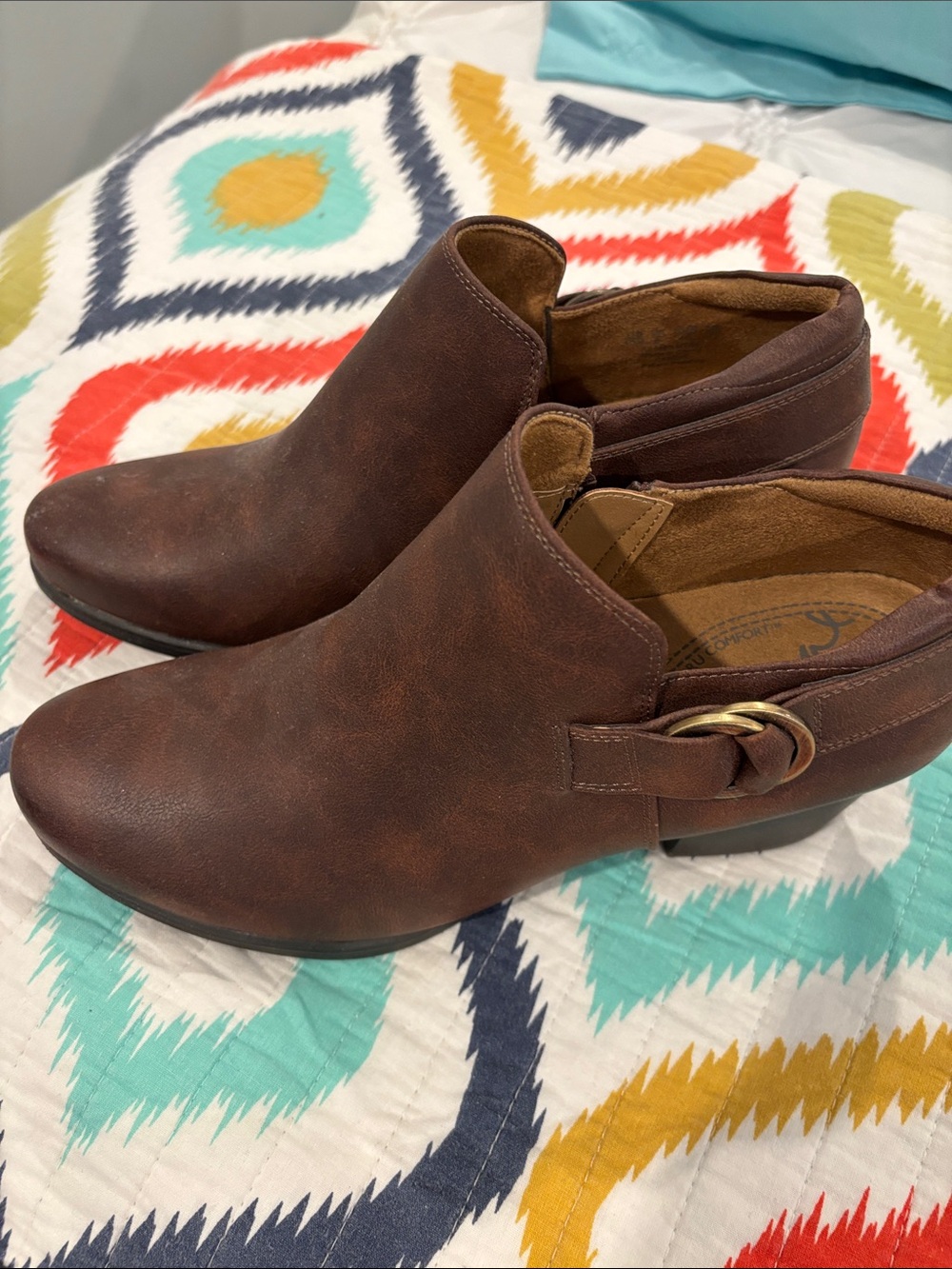 Natural Soul Brown Leather Ankle Booties